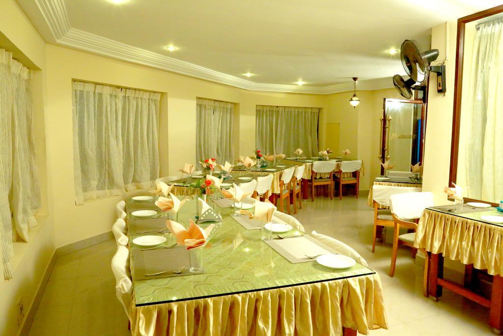 Michaels Inn Thekkady Kültér fotó