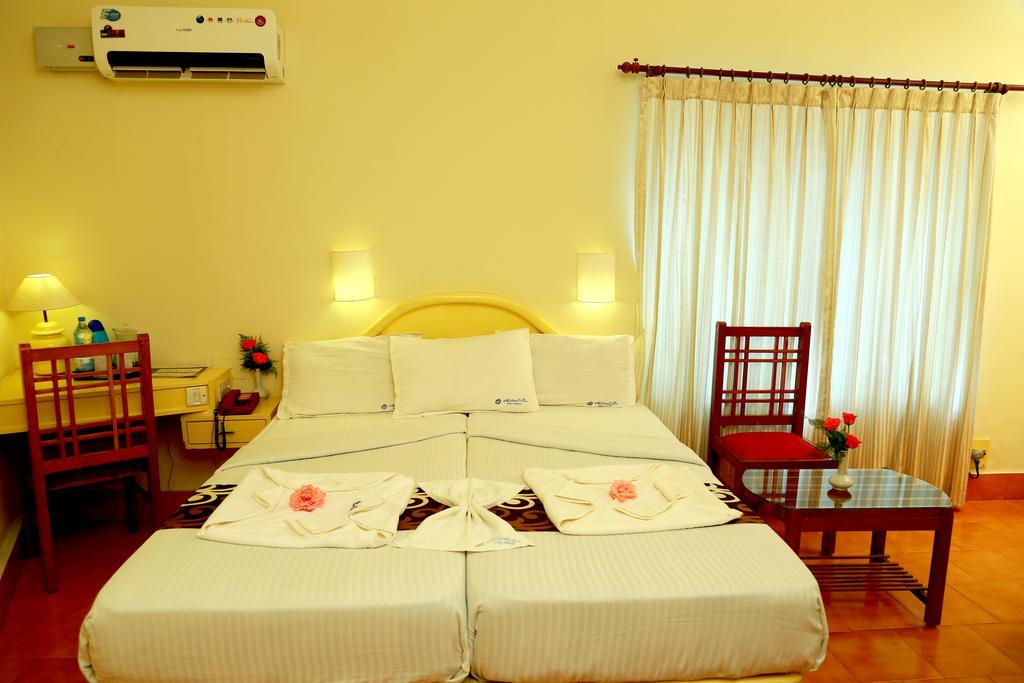 Michaels Inn Thekkady Kültér fotó