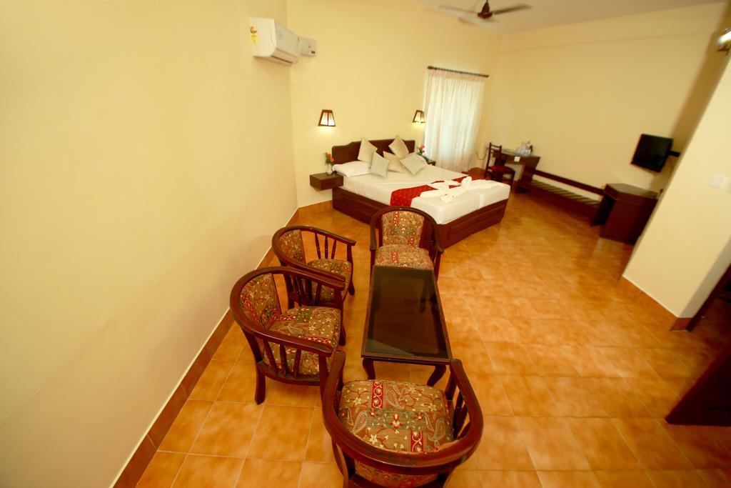 Michaels Inn Thekkady Kültér fotó